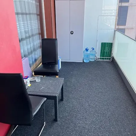 Duplex 4 Bedroom Very Close To Jazz Festival