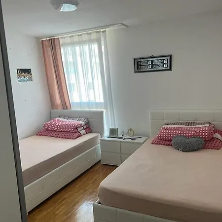 Duplex 4 Bedroom Very Close To Jazz Festival * Montreux